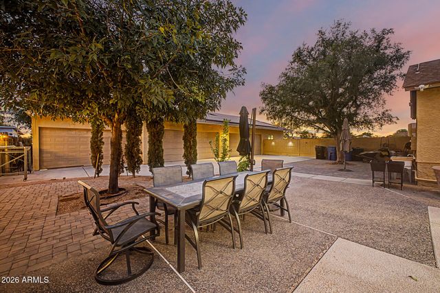 3715 W PARADISE Lane, Phoenix, AZ 85053