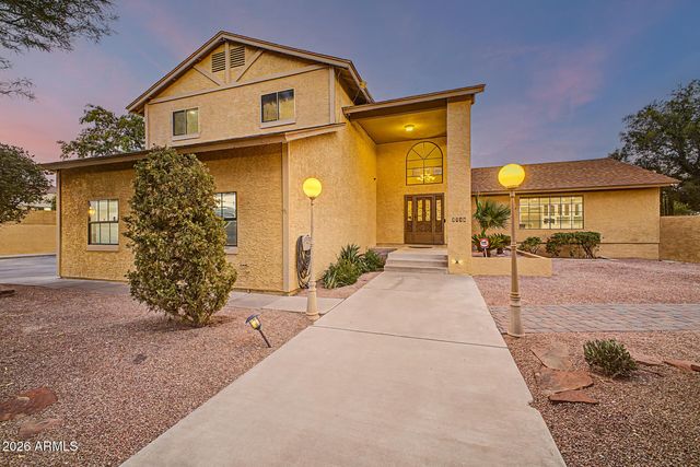 3715 W PARADISE Lane, Phoenix, AZ 85053