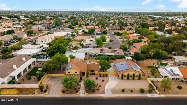 3715 W PARADISE Lane, Phoenix, AZ 85053