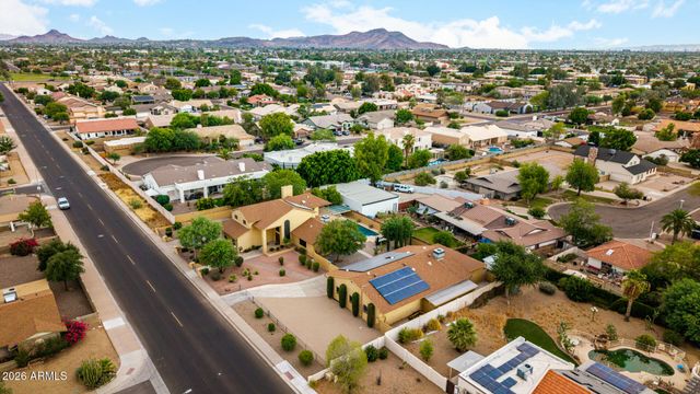 3715 W PARADISE Lane, Phoenix, AZ 85053