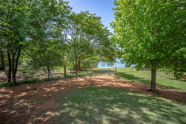 1801 Quail Run, Newcastle, OK 73065