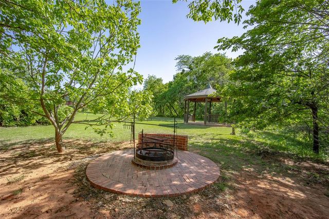 1801 Quail Run, Newcastle, OK 73065