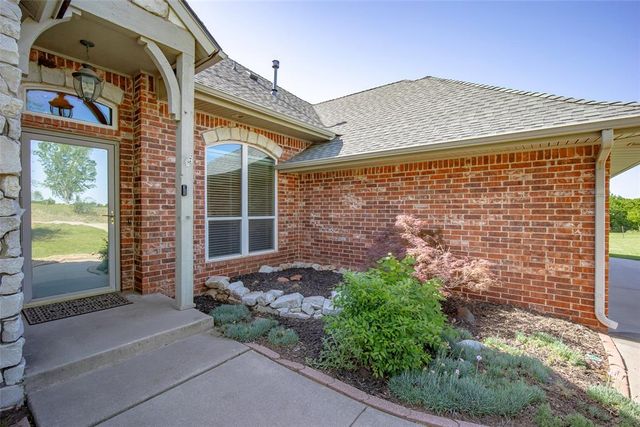 1801 Quail Run, Newcastle, OK 73065