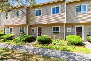 D14 Stonehedge Drive D, South Burlington, VT 05403