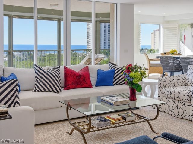 8930 Bay Colony DR 703, Naples, FL 34108