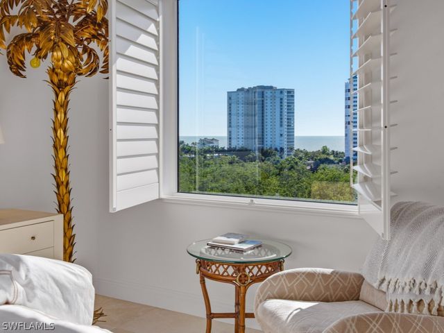 8930 Bay Colony DR 703, Naples, FL 34108