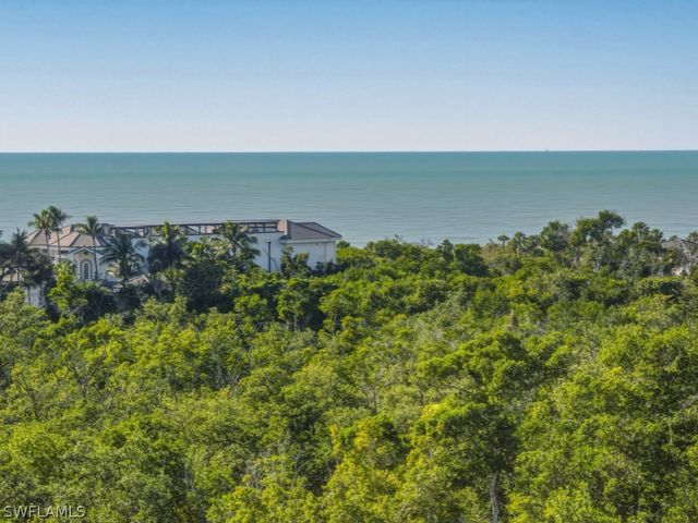 8930 Bay Colony DR 703, Naples, FL 34108