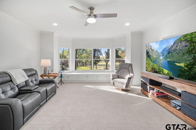 6601 Hollytree Circle, Tyler, TX 75703