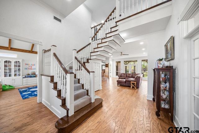 6601 Hollytree Circle, Tyler, TX 75703