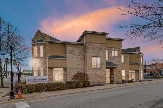 18065 Harwood Avenue A, Homewood, IL 60430