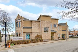 18065 Harwood Avenue A, Homewood, IL 60430