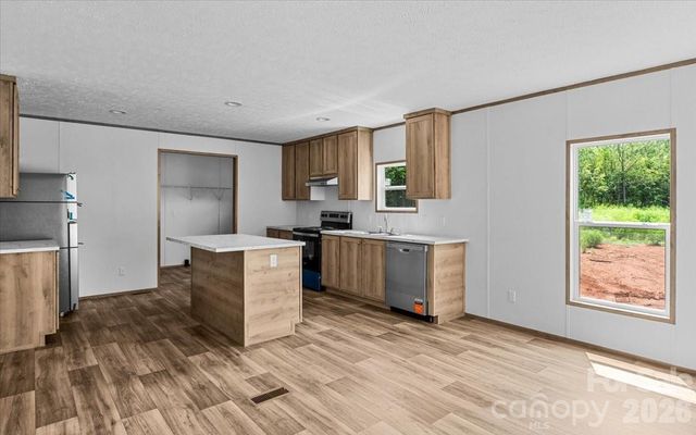 2309 Swanson Road, Crouse, NC 28033