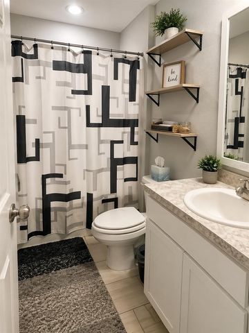 2123 NE 6TH AVENUE, Cape Coral, FL 33909