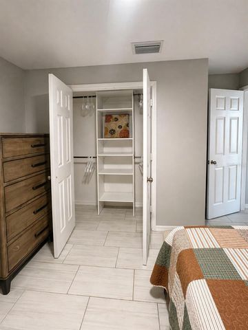 2123 NE 6TH AVENUE, Cape Coral, FL 33909