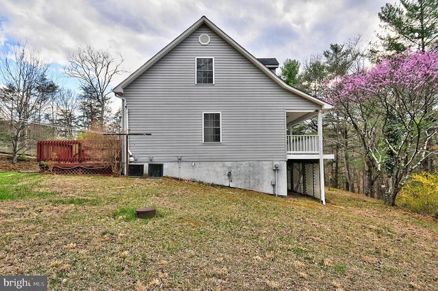 235 PEPPERMINT SPRING LN, Winchester, VA 22603