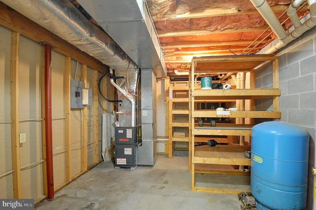235 PEPPERMINT SPRING LN, Winchester, VA 22603
