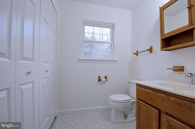235 PEPPERMINT SPRING LN, Winchester, VA 22603