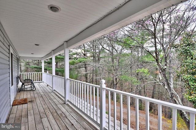 235 PEPPERMINT SPRING LN, Winchester, VA 22603