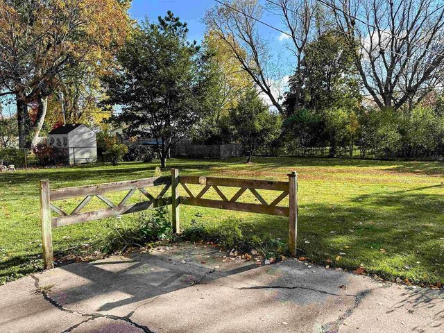 237 S CLAY STREET, De Pere, WI 54115