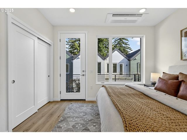 7208 Ne Going St St, Portland, OR 97218