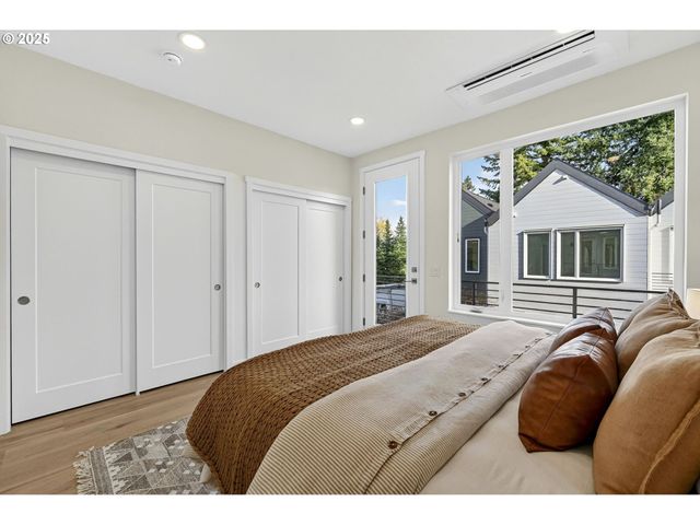 7208 Ne Going St St, Portland, OR 97218