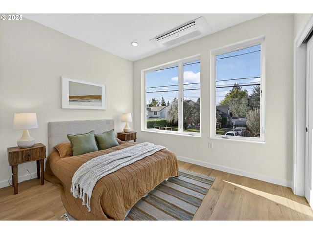 7208 Ne Going St St, Portland, OR 97218