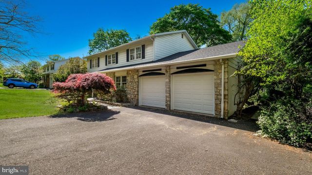 1086 GRAVEL HILL RD, Huntingdon Valley, PA 19006