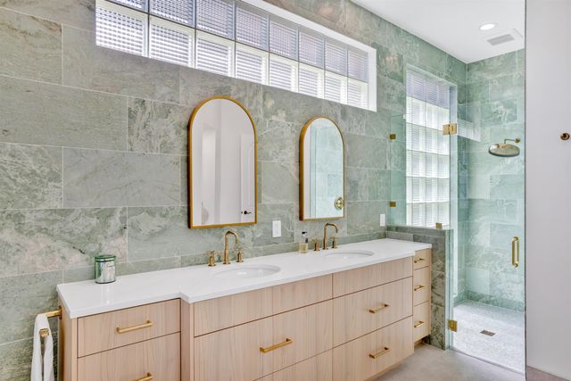 920 Hyacinth Drive, Delray Beach, FL 33483