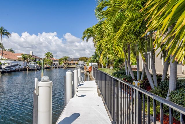 920 Hyacinth Drive, Delray Beach, FL 33483