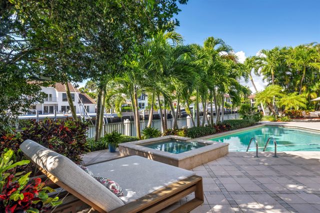 920 Hyacinth Drive, Delray Beach, FL 33483