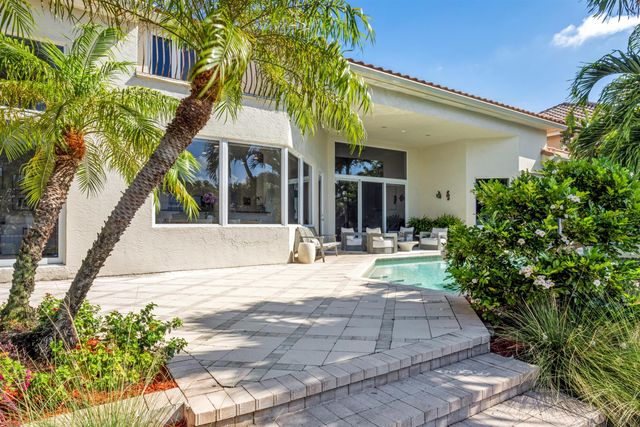 920 Hyacinth Drive, Delray Beach, FL 33483
