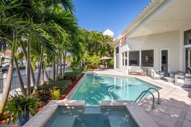 920 Hyacinth Drive, Delray Beach, FL 33483