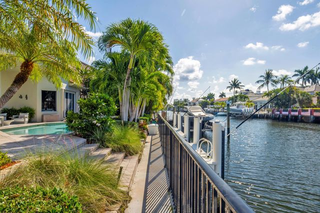 920 Hyacinth Drive, Delray Beach, FL 33483