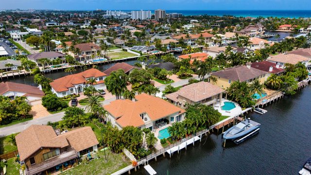 920 Hyacinth Drive, Delray Beach, FL 33483