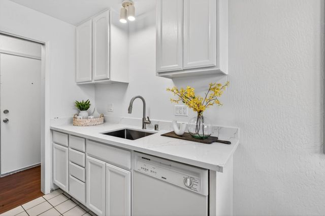 2755 Country Drive 136, Fremont, CA 94536