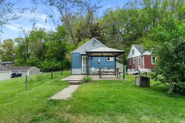 323 Oak Ridge DRIVE, Twin Lakes, WI 53181