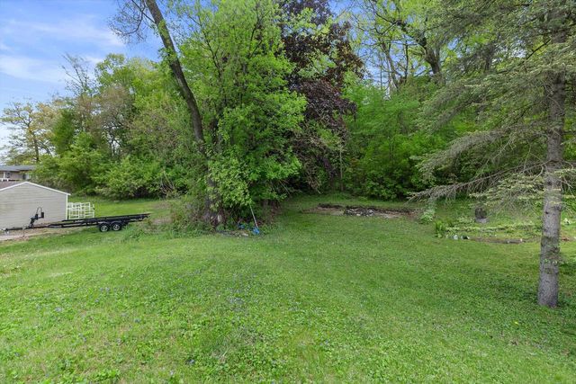 323 Oak Ridge DRIVE, Twin Lakes, WI 53181