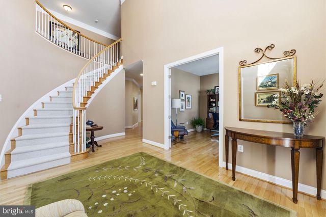 204 LAWSON RD SE, Leesburg, VA 20175