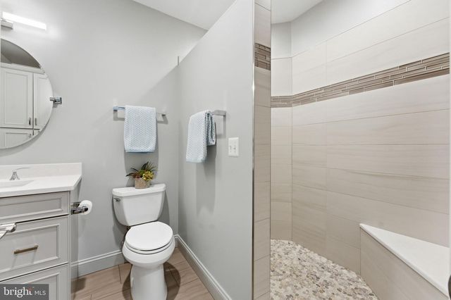 204 LAWSON RD SE, Leesburg, VA 20175