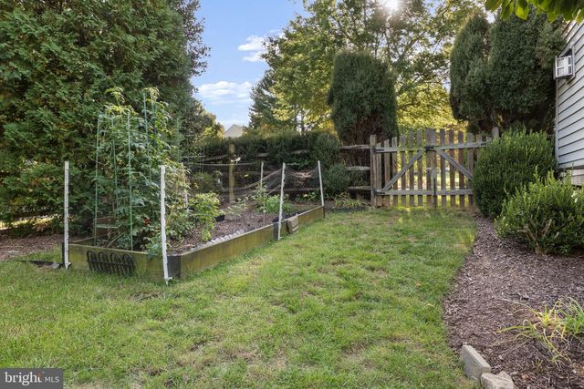 204 LAWSON RD SE, Leesburg, VA 20175