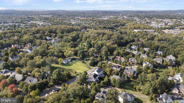 204 LAWSON RD SE, Leesburg, VA 20175