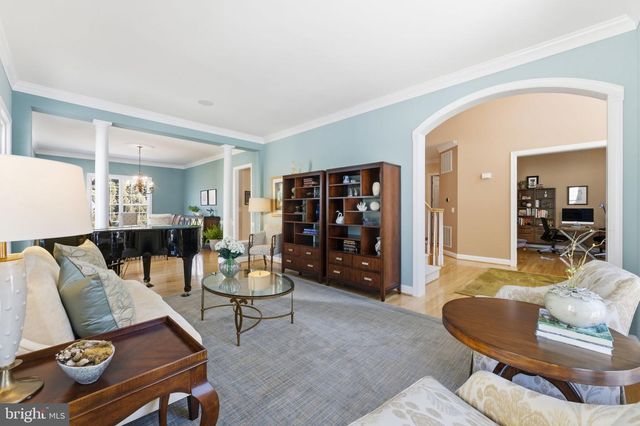 204 LAWSON RD SE, Leesburg, VA 20175