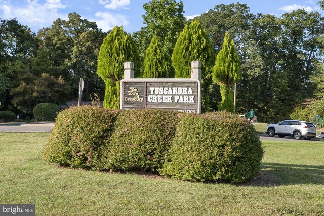 204 LAWSON RD SE, Leesburg, VA 20175