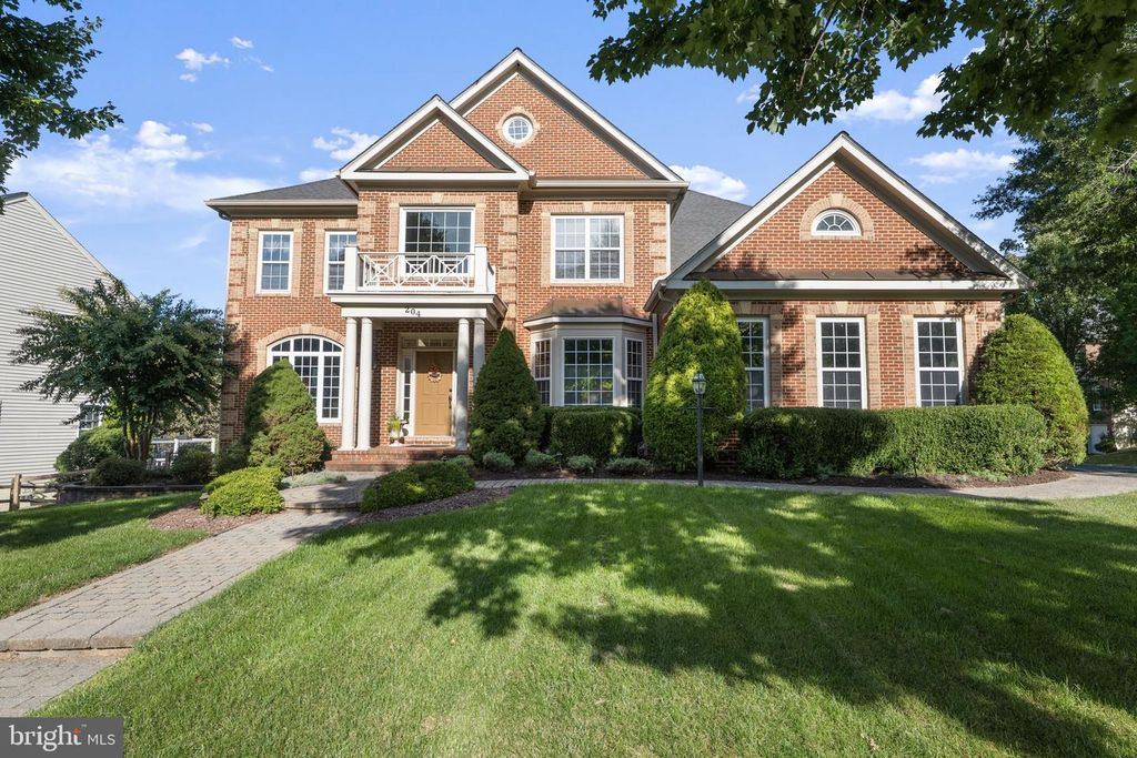 204 LAWSON RD SE, Leesburg, VA 20175