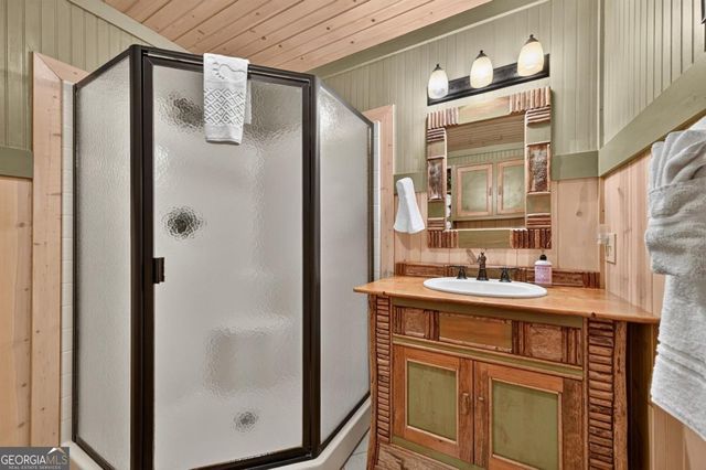 85 Squirrel Chase, Morganton, GA 30560