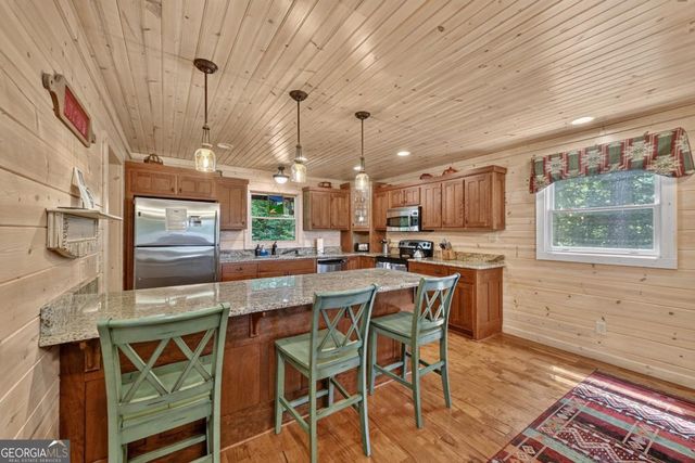 85 Squirrel Chase, Morganton, GA 30560