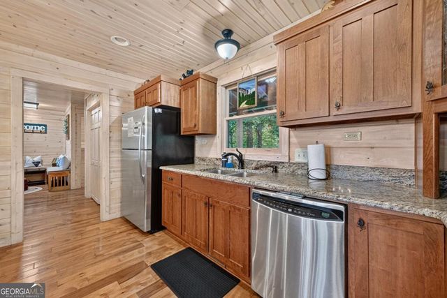 85 Squirrel Chase, Morganton, GA 30560