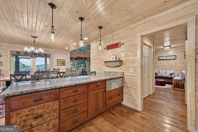 85 Squirrel Chase, Morganton, GA 30560