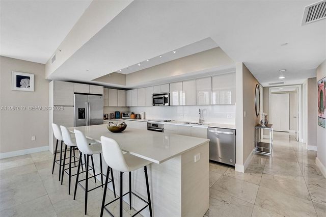 2600 E Hallandale Beach Blvd T3201, Hallandale Beach, FL 33009