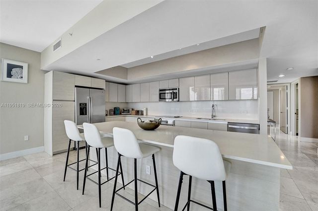 2600 E Hallandale Beach Blvd T3201, Hallandale Beach, FL 33009